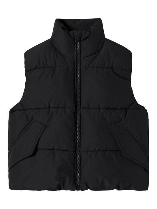 Cool täck väst i kort modell. Snygg värmande väst till tjej och flicka.
NKFMOLE VEST PB
13241675