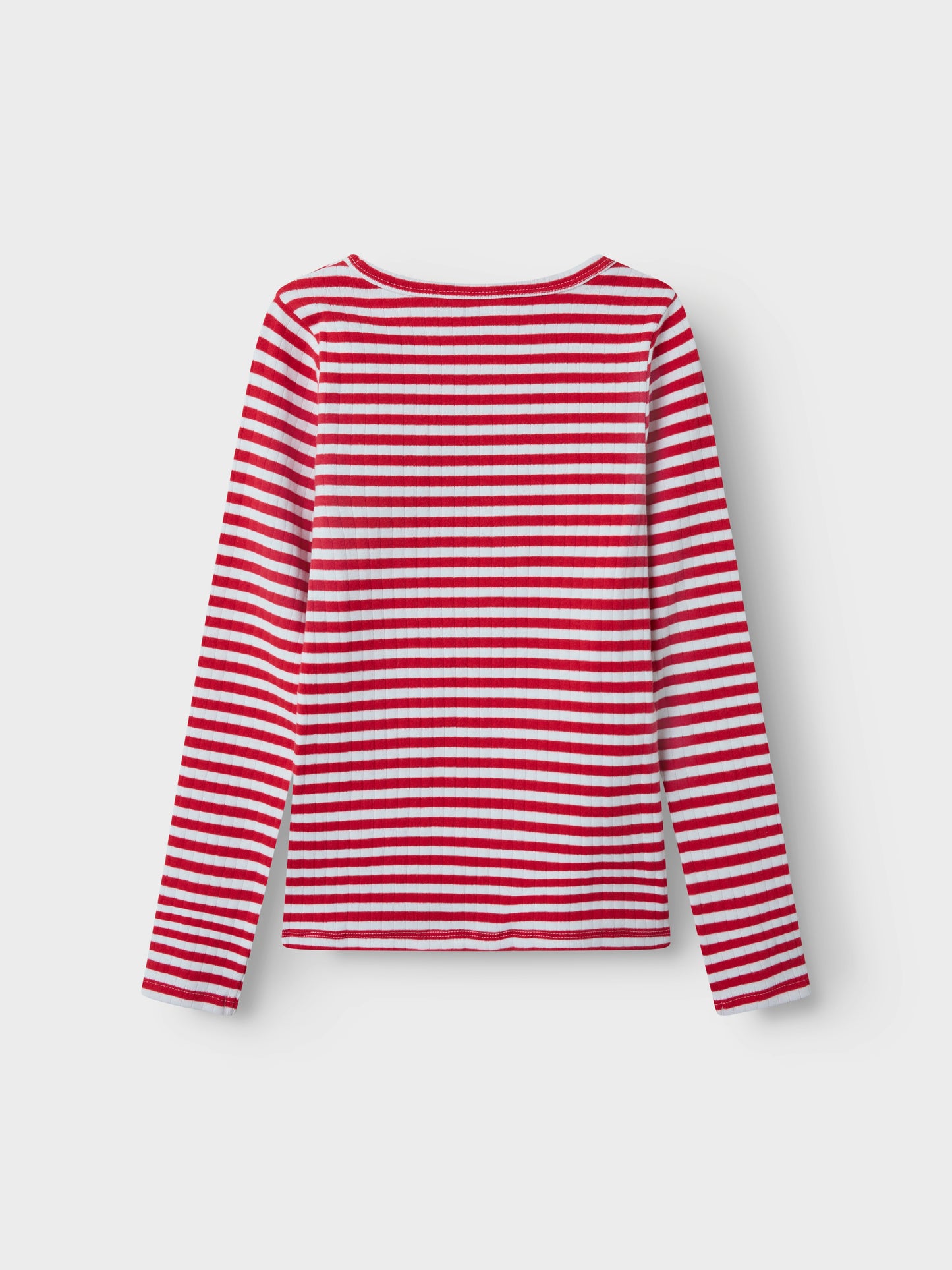 Röd vit randig ribbad bas tröja till tjej. Långärmad topp till flicka i rött och vitt från Name it.
NKFSURAJA XSL LS TOP NOOS
13221091