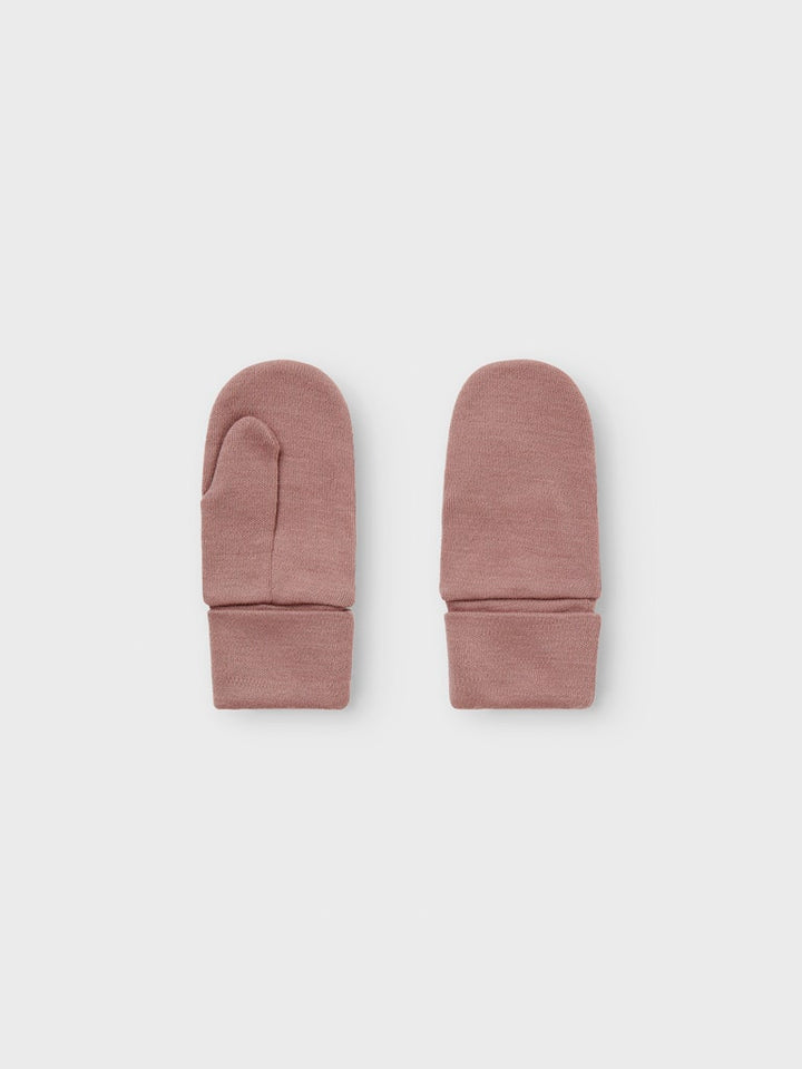 Rosa ullvantar. tunna tumme vantar i ull, merinoull från Name it. 
NMFWILLIT WOOL MITTENS W/THUMB
13228464