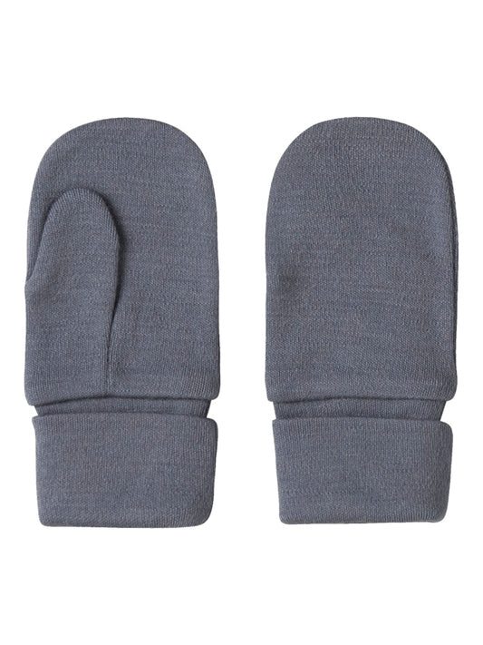 Tunn blå ull vante till pojke. Barn vantar med tumme i merino ull från Name it.
NMMWILLIT WOOL MITTENS W/THUMB
13229046