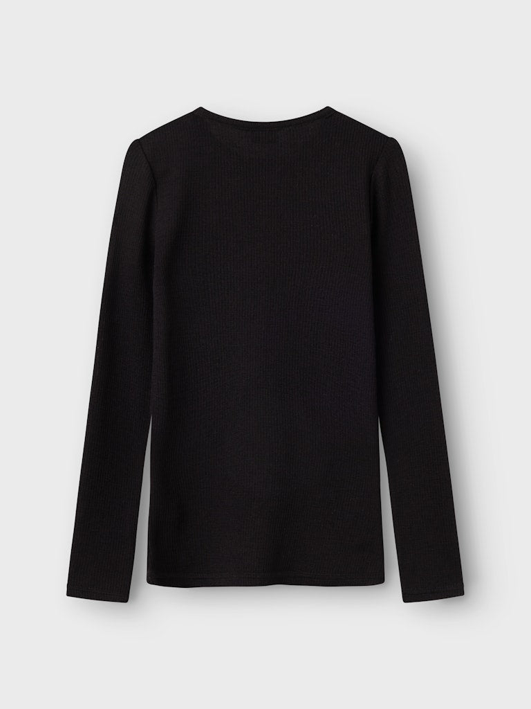 Svart ull tröja till pojke och flicka. Merinoull när den är som bäst. Underställ till tjej och kille från Name it. Barnkläder ull underställströja.
NKNWAX WOOL RIB LS TOP
13242139
