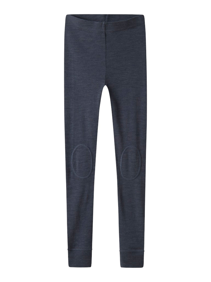 Blå långkalsonger till flicka och pojke. Underställ byxor i merinoull från Name it. Ull leggings till tjej och kille, Ullkläder till barn.
NKNWAX WOOL RIB LEGGINGS
13242138