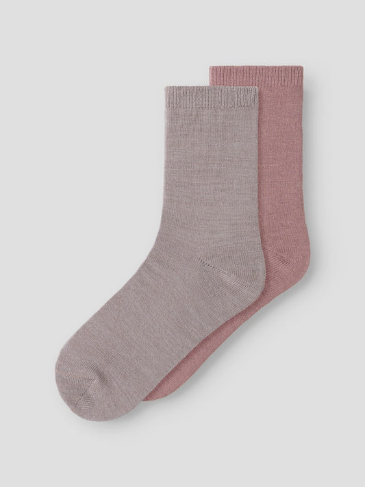 Tunna grå och rosa ull strumpor i merinoull till flicka. Barn strumpor i 2-pack för varma fötter. 
NKFWAK WO/BL 2P SOCK
13228565