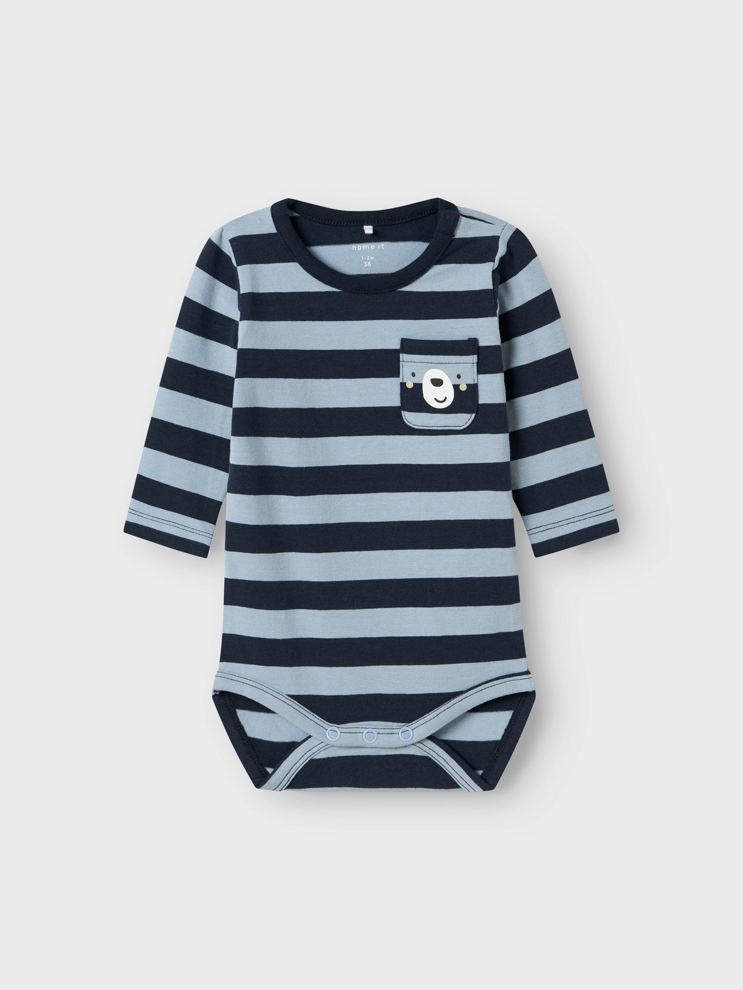 Blå randig baby body till pojke. Ekologisk bebiskläder från name it.
NBMKING LS BODY
13244591