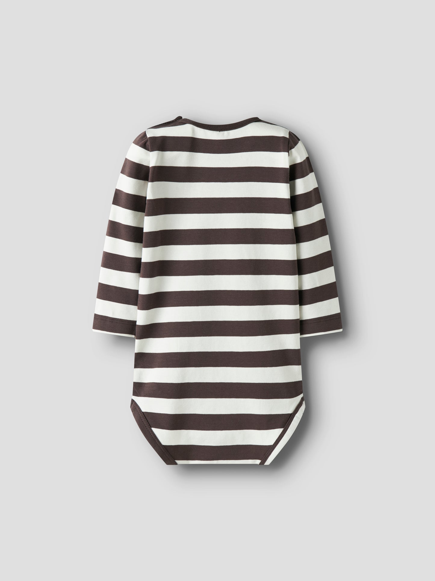 Brun och vit randig baby body till pojke. Ekologisk bebiskläder från name it.
NBMKING LS BODY
13244591