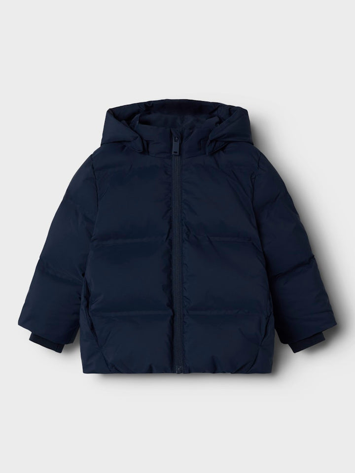 Blå puffer vinter jacka till flicka och pojke. Unisex jacka varm och skön barn jacka.
NMNMUSK PUFFER JACKET TB NOOS
13244886