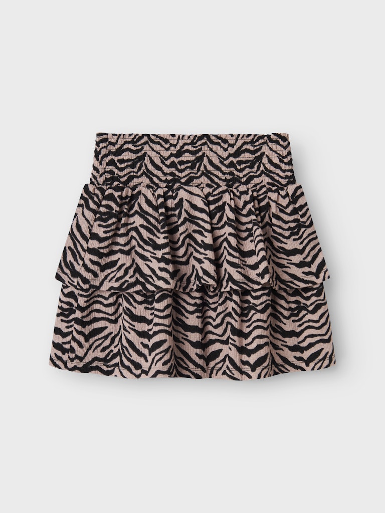 Rosa och svart mönstrad volang kjol till flicka. Tjej kläder från Name it.
NKFLOTTA SKIRT BOX
13245229
