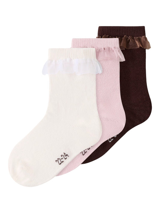 3-pack söta barn strumpor med spets kant. Enfärgade strumpor till flicka i ekologisk bomull från Name it.
NMFLOCKA 3P SOCK
13245538
