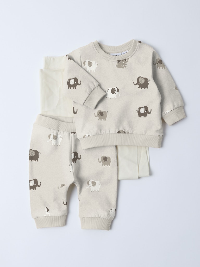 Beige baby tröja i sweat till bebis flicka och pojke. Ekologiska babykläder från Nameit.
NBNOHAPI LS SWEAT BRU
13246738