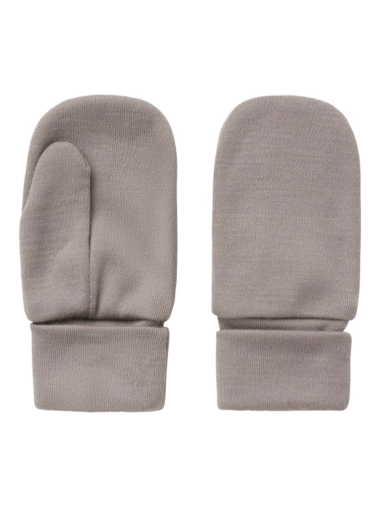 Tunn grå ull vante till flicka och pojke. Merino ull vantar till barn i en fin grå färg. Varma ullvantar.
NMMWILLIT WOOL MITTENS W/THUMB
13228464