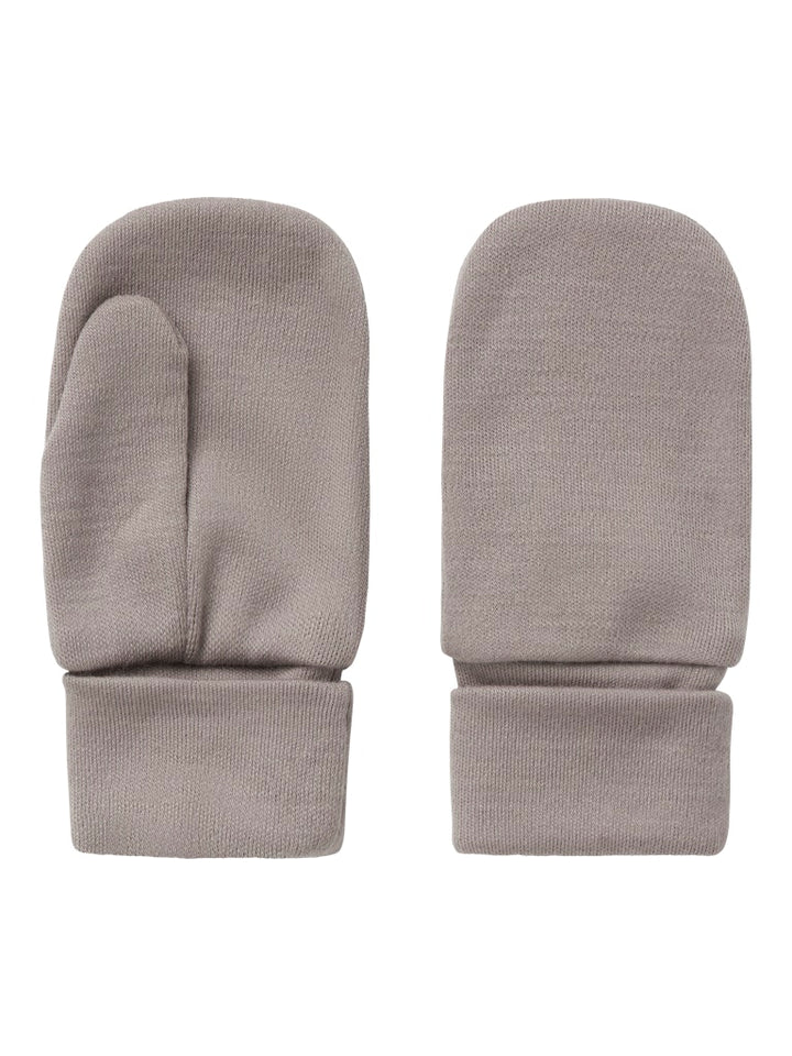 Tunn grå ull vante till flicka och pojke. Merino ull vantar till barn i en fin grå färg. Varma ullvantar.
NMMWILLIT WOOL MITTENS W/THUMB
13228464