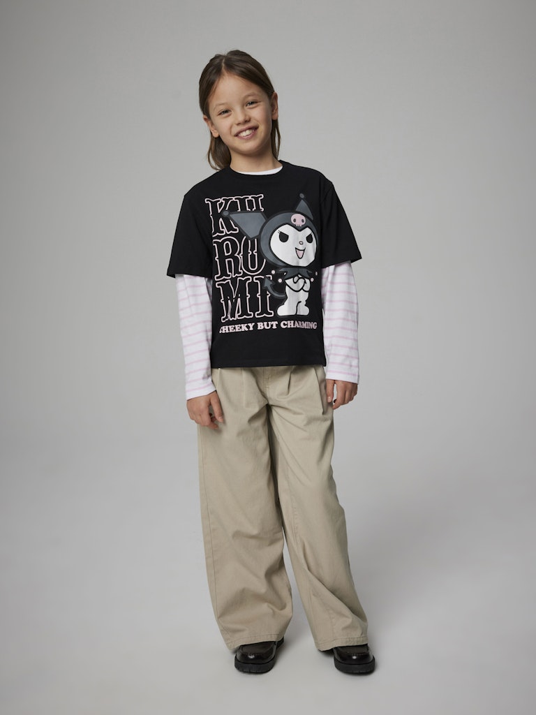 Kuromi t-shirt till flicka. Hallo Kittys bästa vän i kaxig snygg kortärmad tshirt.
NKFAKISA KUROMI SS NREG TOP BOX SKY
13247168