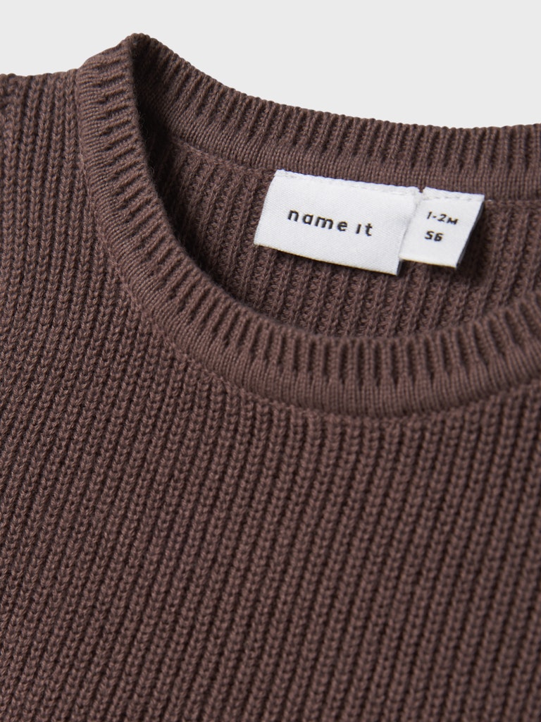 Söt klassisk baby klänning i skön, mjuk ekologisk bomull. Stickad bebis klänning till baby flicka. Enfärgad vacker gammeldags klänning till nyfödd.
NBFOLIVINA LS KNIT DRESS
13247347