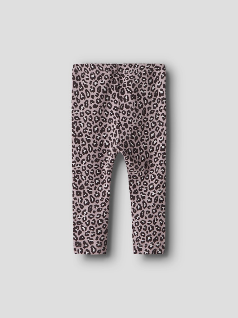 Rosa baby leggings med leopard mönster till flicka. Bebis byxor till nyfödd i ekologisk bomull.
NBFLEOANA LEGGING
13249255