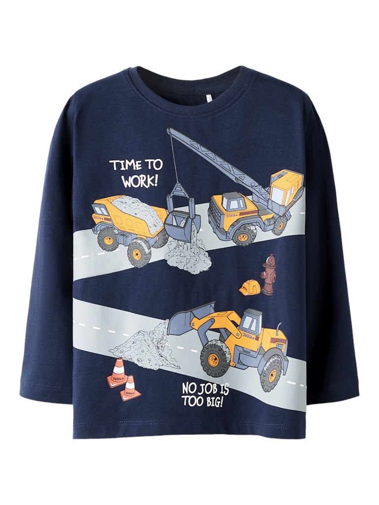 Lastbils tröja med Tonka. Kul tröja till alla barn som gillar traktorer och andra fordon. Långärmad tröja till pojke från Nameit.
NMMOFEK TONKA LS NREG TOP CPLG
13249576