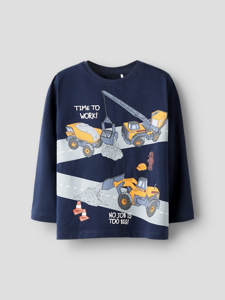 Lastbils tröja med Tonka. Kul tröja till alla barn som gillar traktorer och andra fordon. Långärmad tröja till pojke från Nameit.
NMMOFEK TONKA LS NREG TOP CPLG
13249576