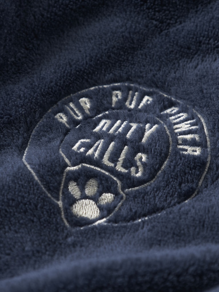 Blå mysig morgonrock till pojke. Paw Patrol hund badrock i velour till liten kille.
NMMNASIR PAW BATHROBE CPLG
13249637