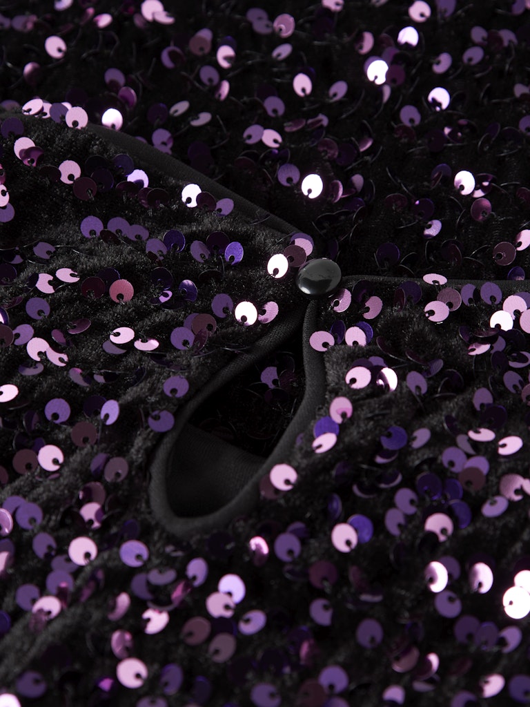 Glittrig paljett tunika, kort klänning med kort ärm till flicka. Vacker lila, rosa och svart klänning i mjuk skön kvalitet.
NKFRUNICA SS TUNIC
13209416