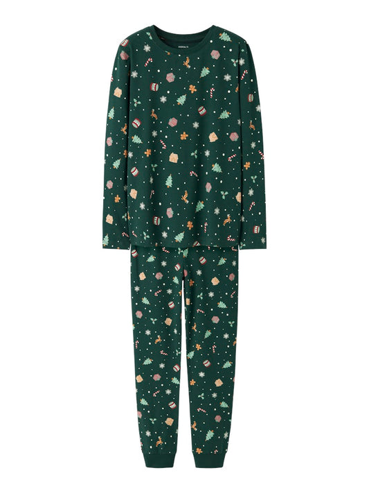 Grön jul pyjams till pojke och flicka. Julig pyjamas med jul motiv till tjej och kille.
NKNVISMAS LS NIGHTSET
13234977