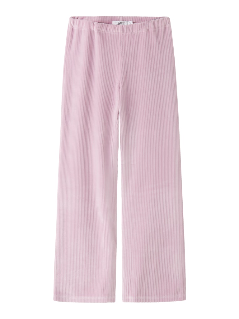 Rosa velourbyxa i rak, ribbad modell till flicka, tjej. Barn byxa velour i skön och mysig kvalitet. 
NKFVELOA VELVET PANT
13235120