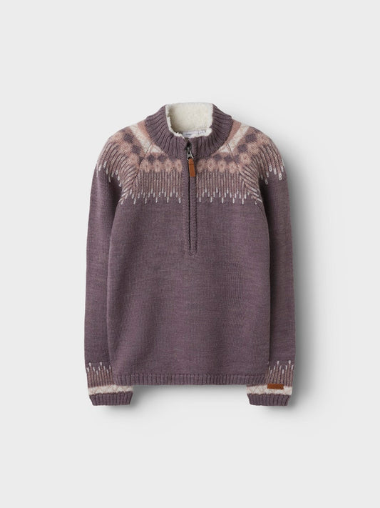 Stickad varm merino ull tröja till flicka. Tjej tröja mönstrad från Name it.
NKFWRISS WOOL LS KNIT TURTLENECK
13228562