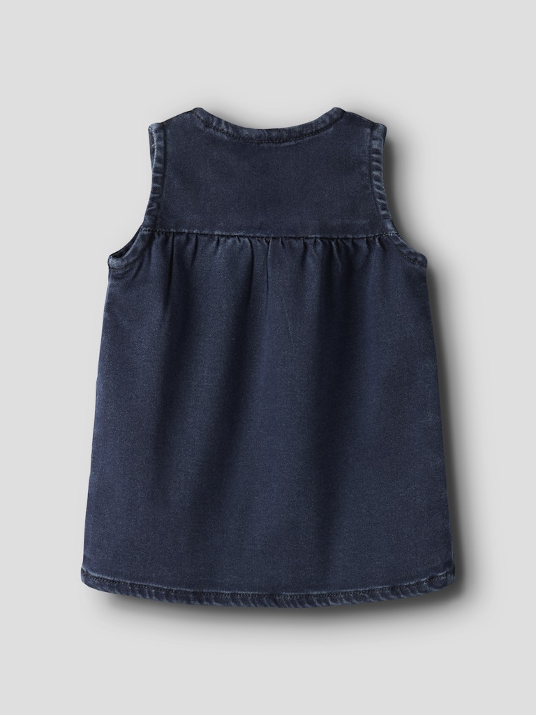 Blå jeans klänning till baby i mjukaste denim. Fin, mjuk klänning till bebis flicka.
NBFTILLY DNM SPENCER 4006-TO S
13247104