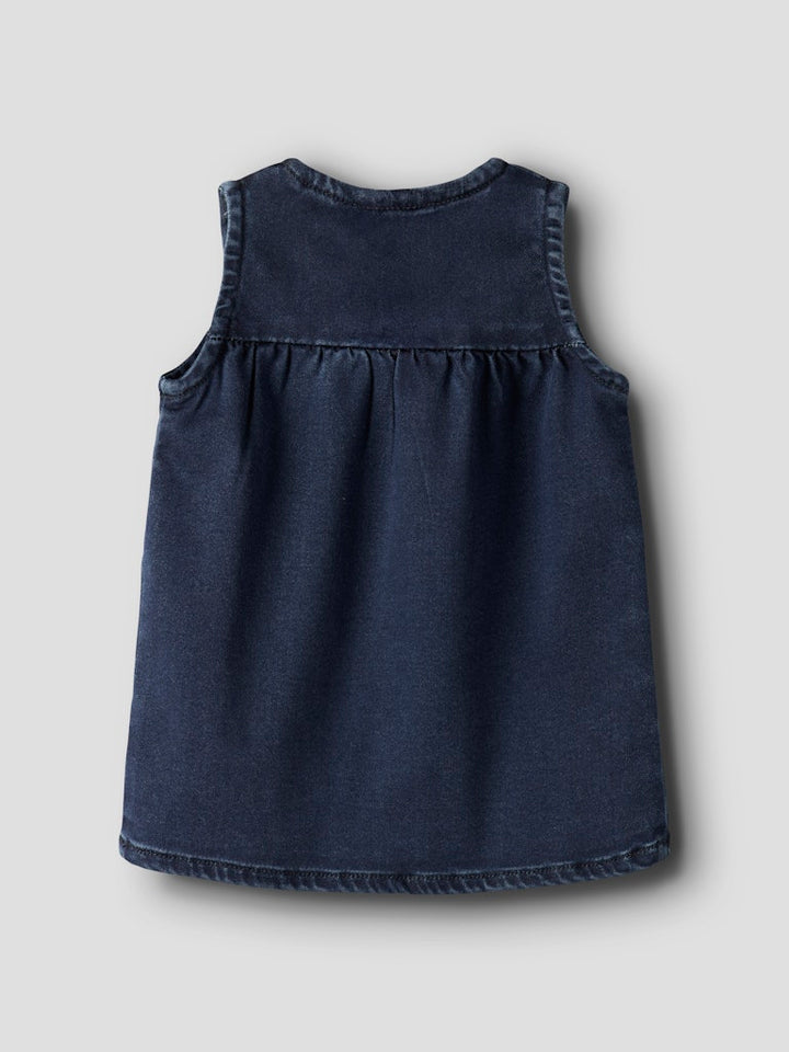 Blå jeans klänning till baby i mjukaste denim. Fin, mjuk klänning till bebis flicka.
NBFTILLY DNM SPENCER 4006-TO S
13247104