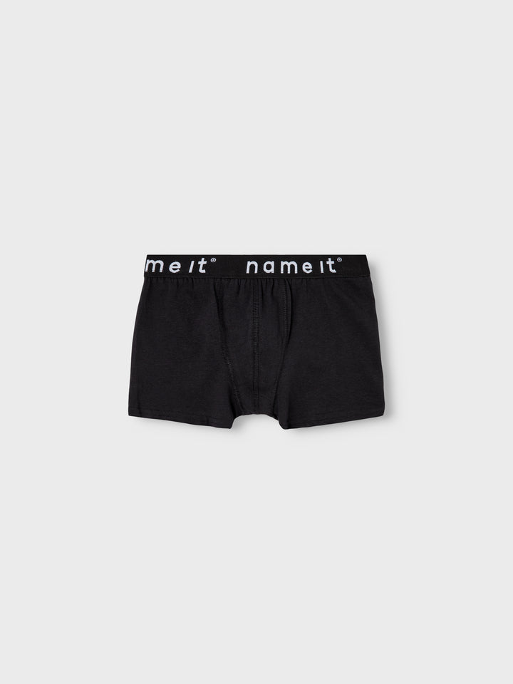 Svarta enfärgade barn kalsonger från Name it till pojke, kille. Boxershorts i svart 3-pack NKMBOXER