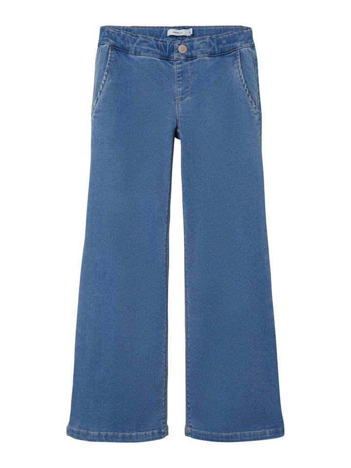 Ljus Blå super mjuk vid jeans till flicka. Stretchig wide jeans till tjej. Skön lite större passform.
NKFSALLI WIDE JEANS 8293 -TO NOOS
13224628