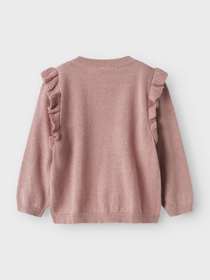 Söt finstickad kofta i rosa och lite glitter till flicka. Passar perfekt både till vardag och fest för din lilla tjej.

Sätt ihop den perfekta outfiten för ditt barn med kvalitativa vardagsstilar och skapa en bekväm och trendig look. Glittertyg har en glänsande och skimrande effekt för en glamorös look.

Produkttyp: Stickad kofta
Hals: Rund hals
Ärm: Lång ärm
Stängning: Knäppning
Extra detaljer: Volanger
Passform: Normal passform