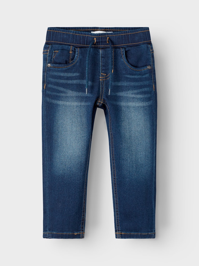 Blå joggers jeans till pojke och flicka i mjuk och skön kvalitet.
NMMRYAN SLIM SWE JEANS 2472-TH NOOS
13212646