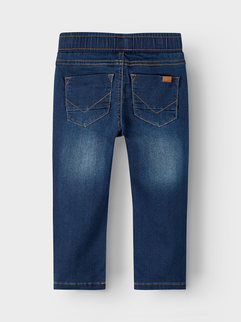 Blå joggers jeans till pojke och flicka i mjuk och skön kvalitet.
NMMRYAN SLIM SWE JEANS 2472-TH NOOS
13212646