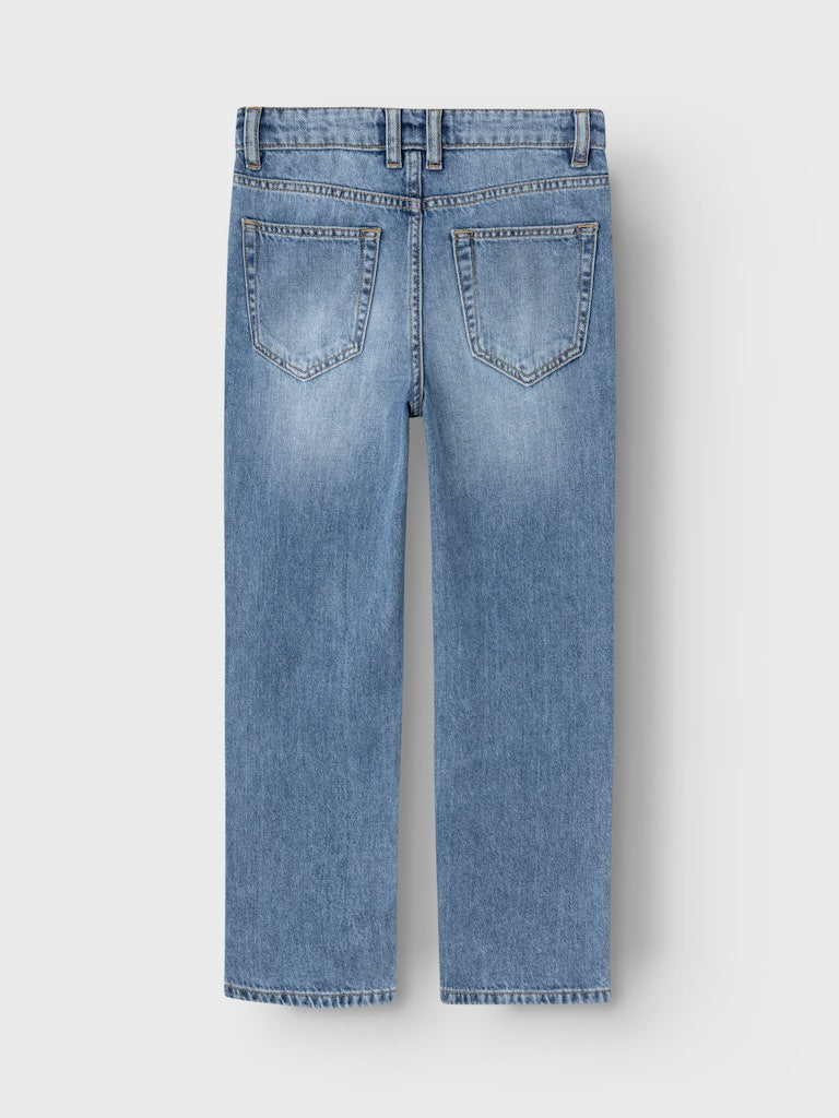 Blå snygga jeans till kille. Pojke jeans i denim regular, från Name it.
NKMRYAN STRAIGHT JEANS 3418-BE NOOS
13224456