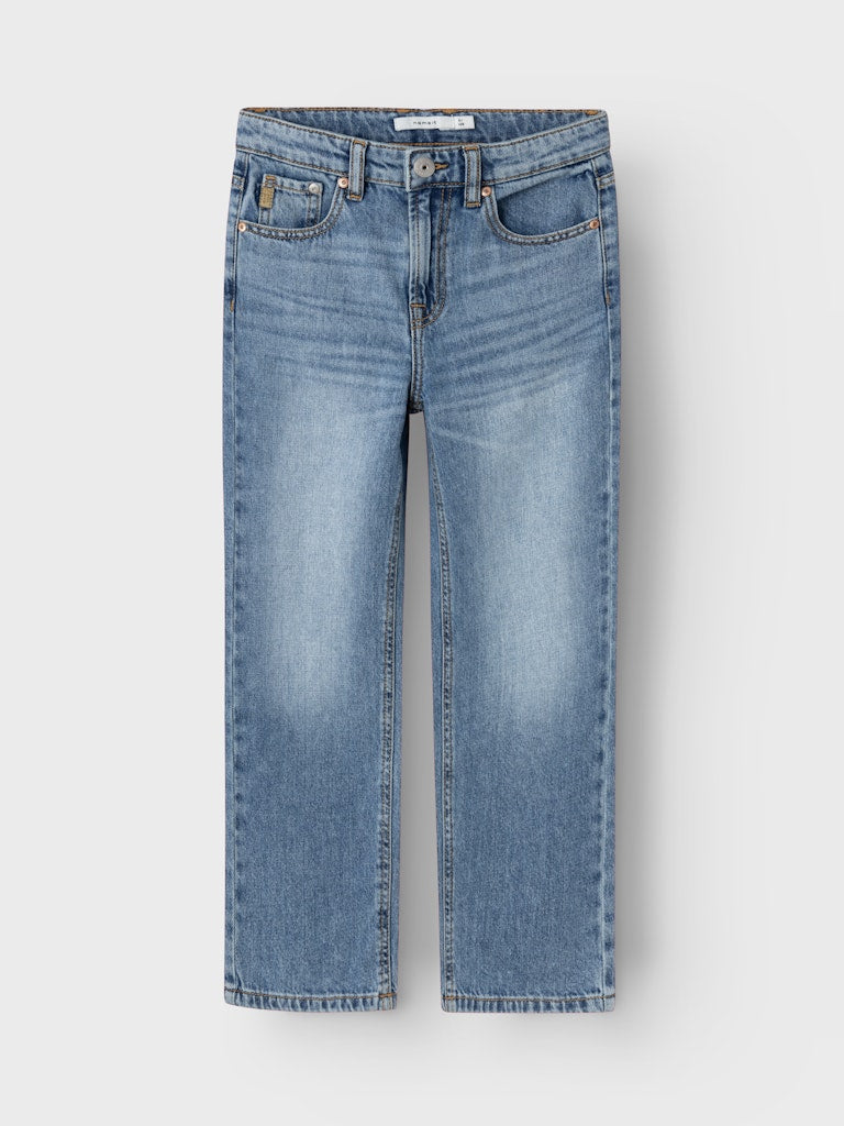 Blå snygga jeans till kille. Pojke jeans i denim regular, från Name it.
NKMRYAN STRAIGHT JEANS 3418-BE NOOS
13224456