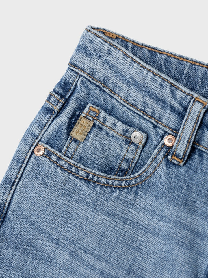 Blå snygga jeans till kille. Pojke jeans i denim regular, från Name it.
NKMRYAN STRAIGHT JEANS 3418-BE NOOS
13224456