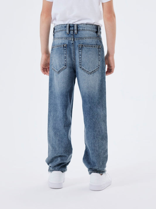 Blå snygga jeans till kille. Pojke jeans i denim regular, från Name it.
NKMRYAN STRAIGHT JEANS 3418-BE NOOS
13224456