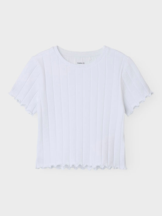 Kortärmad vit topp till tjej med bred ribb. Snygg t-shirt i ekologisk bomull från Name it.
NKFNORALINA SS CROP TOP NOOS
13231024