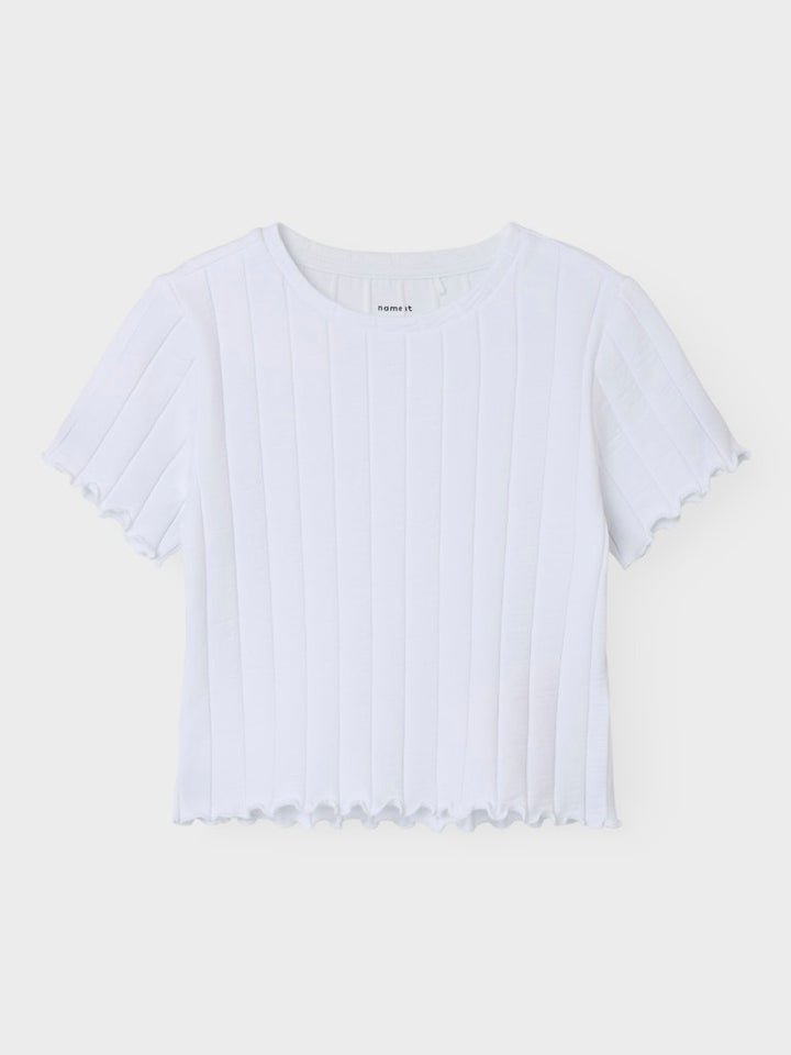 Kortärmad vit topp till tjej med bred ribb. Snygg t-shirt i ekologisk bomull från Name it.
NKFNORALINA SS CROP TOP NOOS
13231024