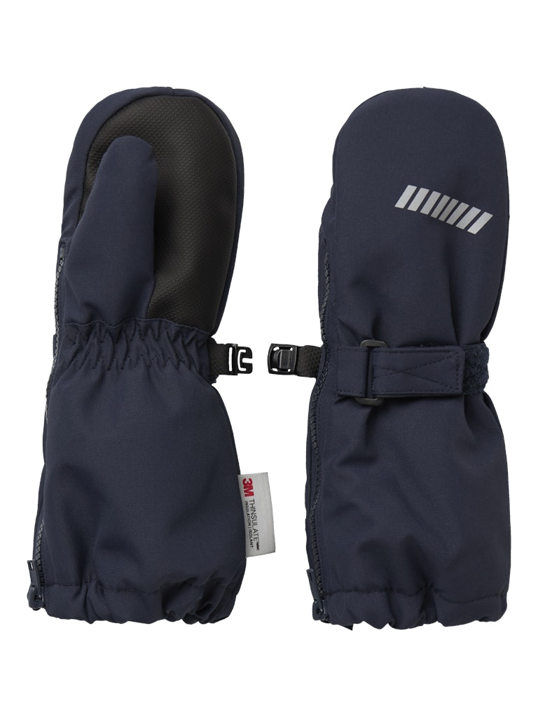 Blå vinter handskar med ull foder till pojke och flicka. Varma vattentäta handskar med långt skaft och dragkedja till barn.
NMNSNOW10 MITTEN W WOOL 3FO NOOS
13232890