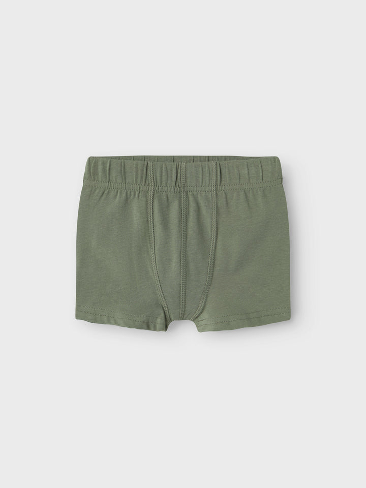 Barn kalsonger 3 pack till liten pojke. Boxershorts svart, grön och beige med bilar till kille.
NMMTIGHTS 3P PEYOTE MONSTER TRUCK NOOS
13232994