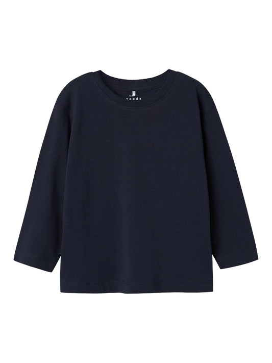 Marin blå tröja med lång ärm till pojke och flicka. Bas, needs längärmad t-shirt i unisex modell. Fin pojktröja, bas enfärgad mörk blå utan tryck.
NMMVOBBO LS NREG TOP NOOS
13232312