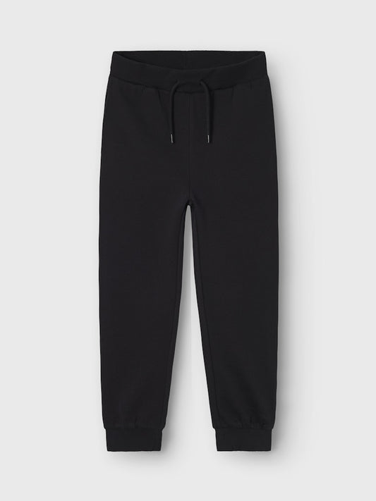 Svart joggers mys byxa till flicka och pojke. Sweat byxor, mys byxor från Name it. Svarta bas byxa till barn att leka i, needs vardags byxor till förskolan.
NKMVIAN NREG SWE PANT BRU NOOS
13235093