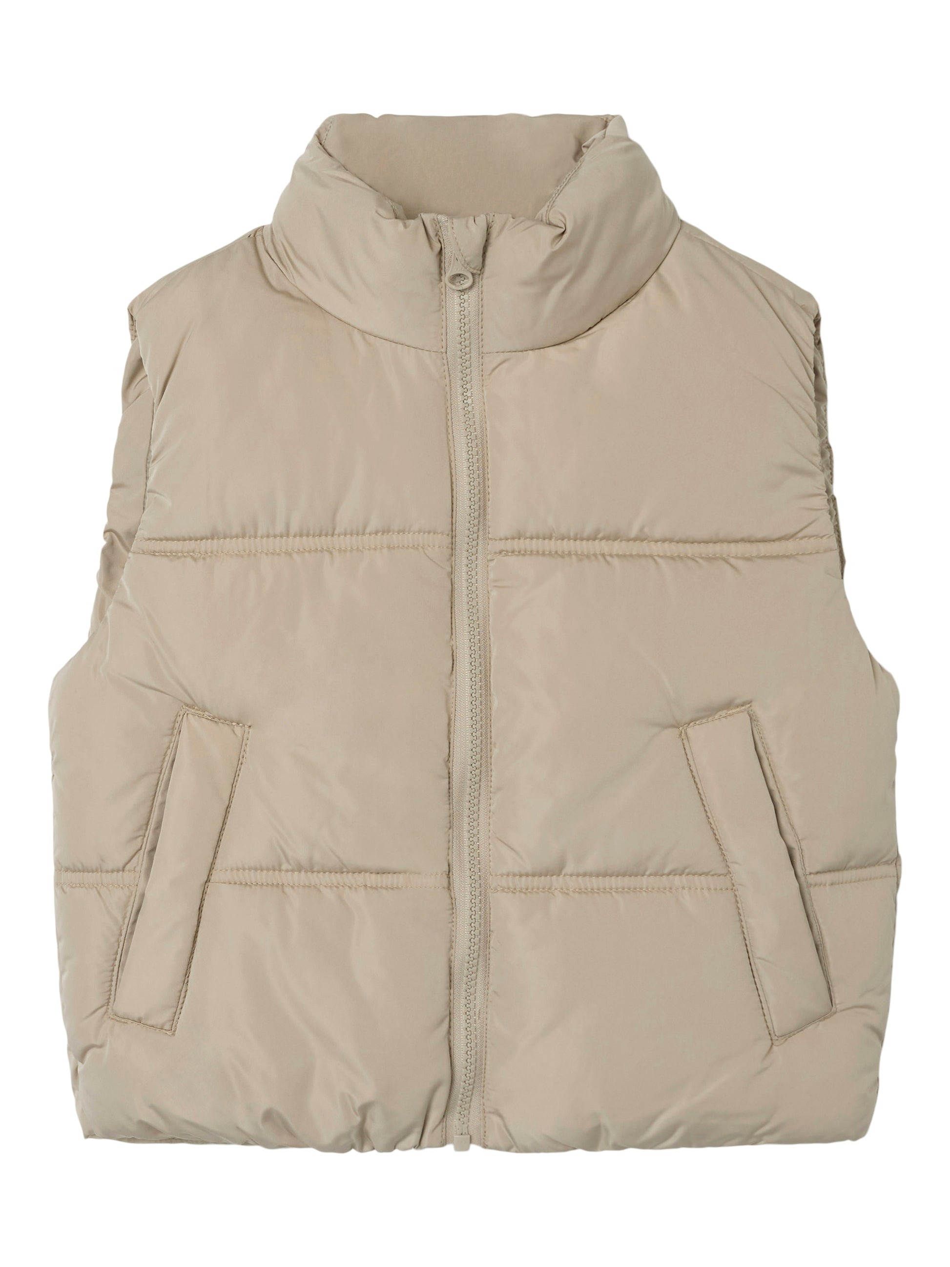 Snygg beige väst till tjej. Täckväst till flicka i återvunnen polyester från Name it.
NKFMAKET VEST NOOS
13237547