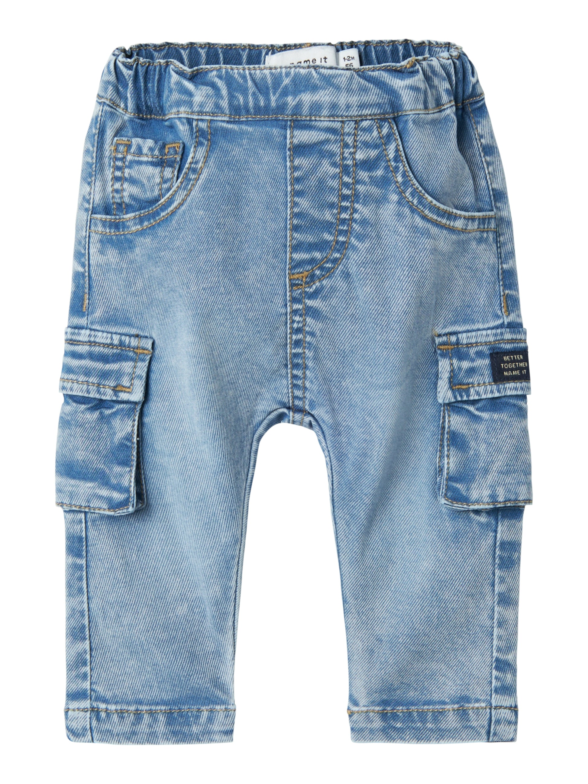 Blå baby jeans med fickor på låren. Babyjeans till pojke.
NBMBEN BAGGY CARGO JEANS 2727-YB NOOS
13238068