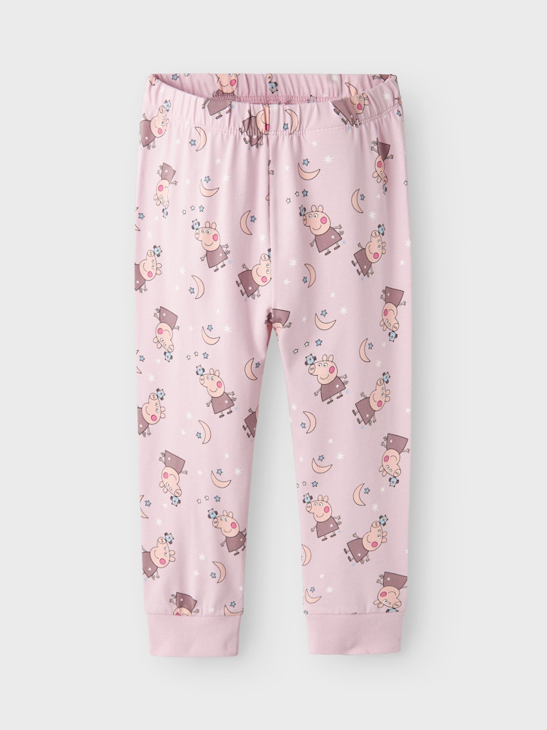 Rosa barn pyjamas med Greta Gris till flicka. Tjej pyjamas med Peppa Pig, mönstrad pyjamas byxa och tröja med tryck på magen. Söt flick pyjamas.
NMFDYRIS PEPPA LS NIGHTSET NOOS CPLG
13239088