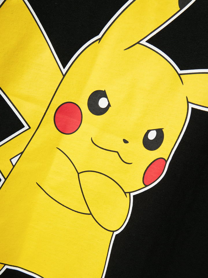 Pokemon t-shirt till pojke. Kortärmad tröja med print på ryggen. T-shirt till kille från Name it.
NKMDEX POKEMON SS NREG TOP BOX NOOS SKY
13238582