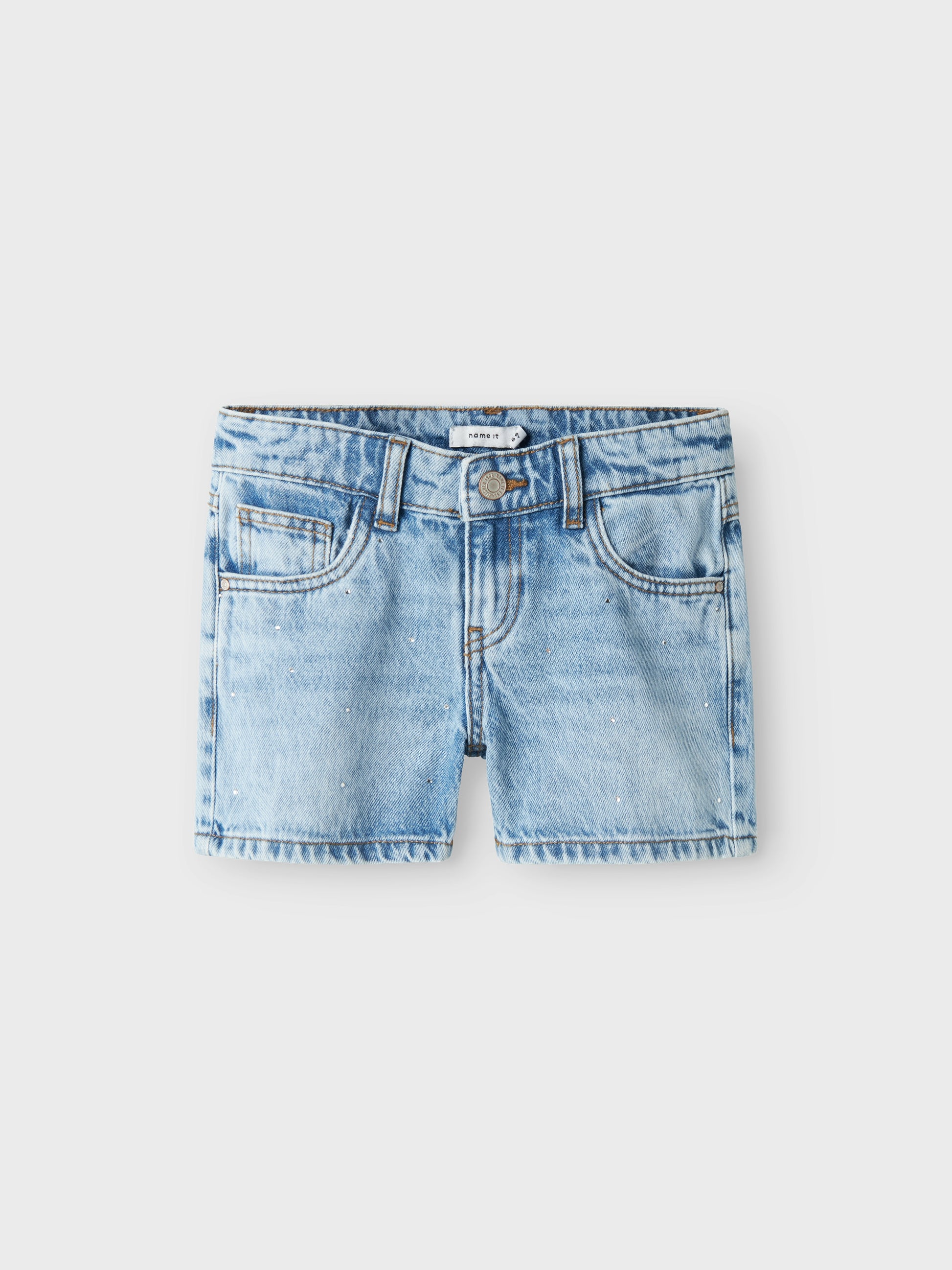 Blå jeans shorts med strass stenar för glitter och glamour till flicka tjej. Sköna jeansshorts med pärlor från Name it.
NKFROSE REG DNM SHORTS 6042-AC NOOS
13239976