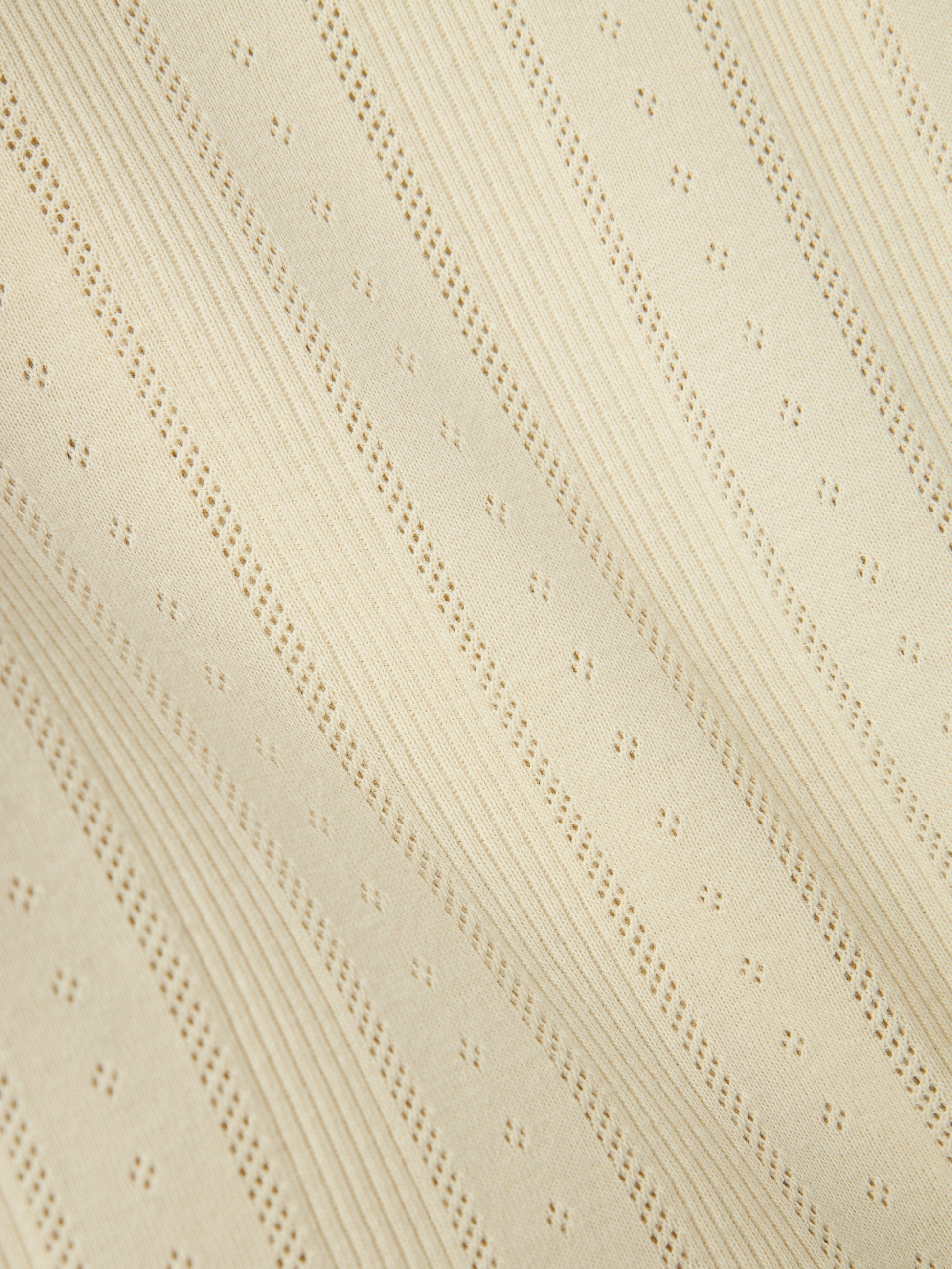 Söt needle drop topp till flicka. Beige, vit tröja till liten tjej från Name it.
NMFJULIA LS SLIM TOP NOOS
13238724