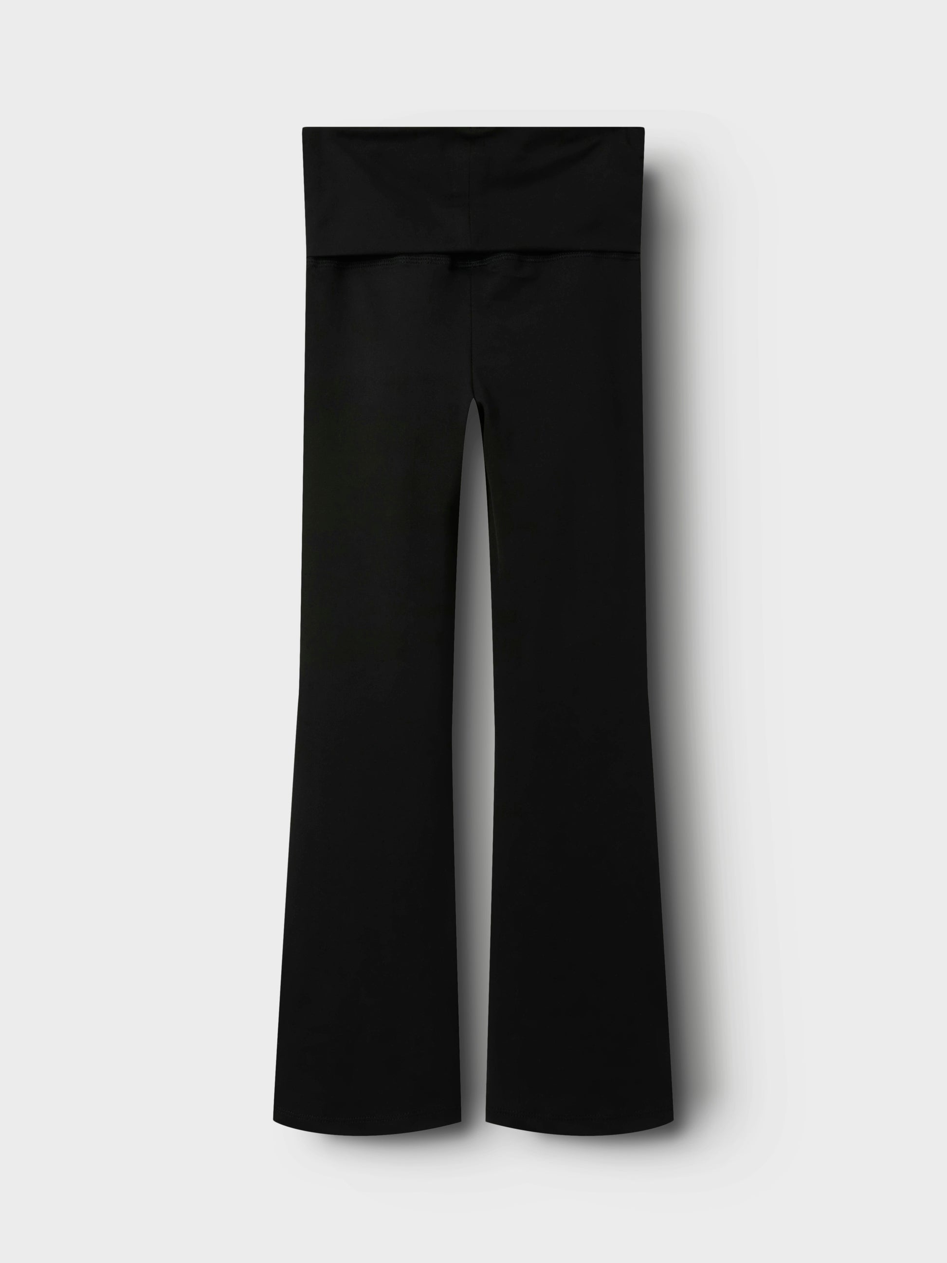 svart yoga legging, utsvängda jazz byxor till tjej. Byxa till flicka. Young, ungdom.
13240485 
NKFSPICE BOOTCUT PANT NOOS