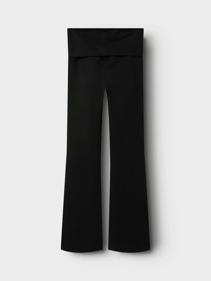 svart yoga legging, utsvängda jazz byxor till tjej. Byxa till flicka. Young, ungdom.
13240485 
NKFSPICE BOOTCUT PANT NOOS
